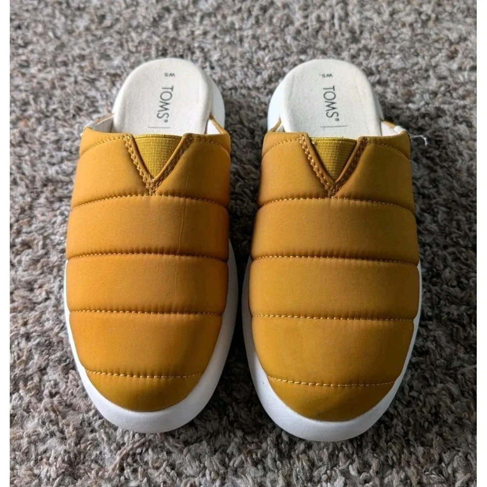 TOMS Women's Alpargata Mallow Puffer Mule | Yellow Size 5